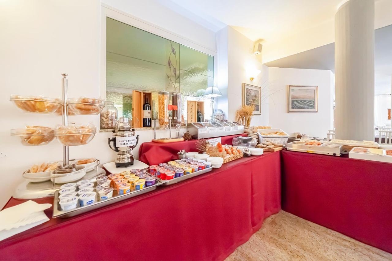 Hotel Villa Luisa لينانو سابيادورو المظهر الخارجي الصورة