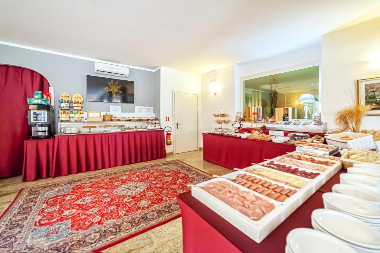 Hotel Villa Luisa لينانو سابيادورو المظهر الخارجي الصورة