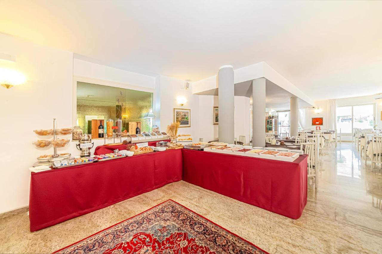 Hotel Villa Luisa لينانو سابيادورو المظهر الخارجي الصورة