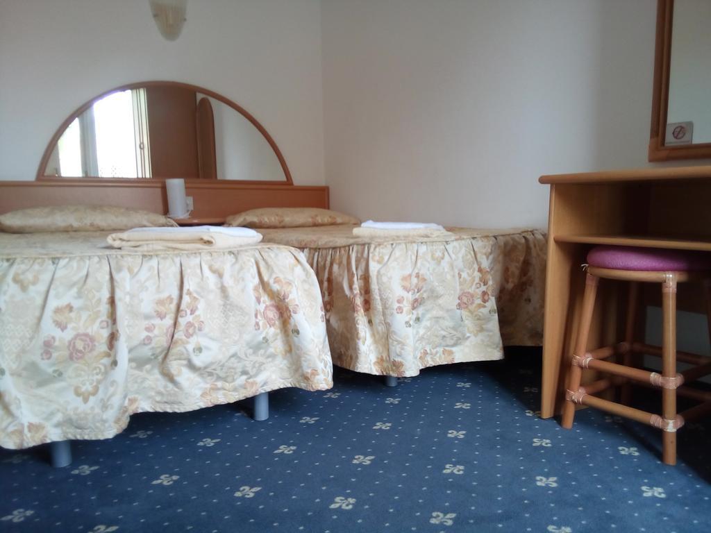 Hotel Villa Luisa لينانو سابيادورو المظهر الخارجي الصورة