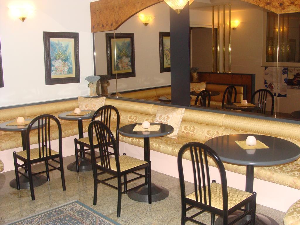Hotel Villa Luisa لينانو سابيادورو المظهر الخارجي الصورة